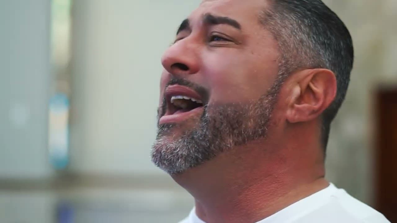 Capa do vídeo: Padre João Carlos e músico lançam videoclipe da canção "Preciso de Ti"