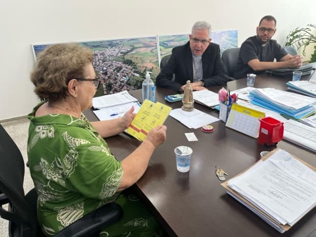 Prefeita de Ipeúna recebe visita de Dom Devair, bispo de Piracicaba