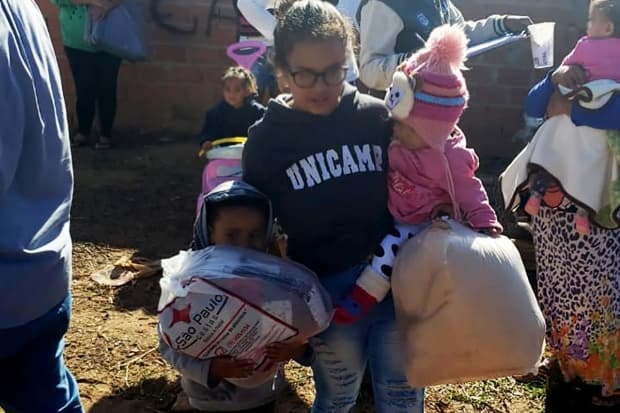 Diocese inicia Campanha do Agasalho com distribuição imediata de roupas e cobertores