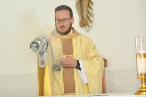 Padre Claudio Henrique Furlan é nomeado Mestre de Cerimônias do Sólio Episcopal
