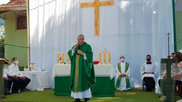 "Experiência fundamental do amor" faz a vida "valer a pena", assinala Dom Devair no Dia dos Pais