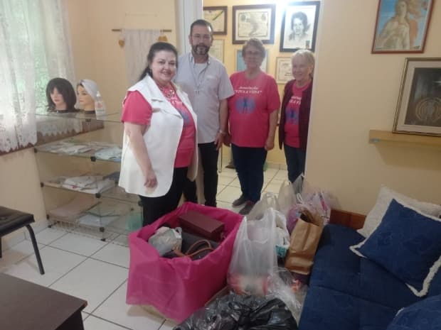 Associação Viva a Vida, de Piracicaba, recebe doações da campanha Outubro Rosa