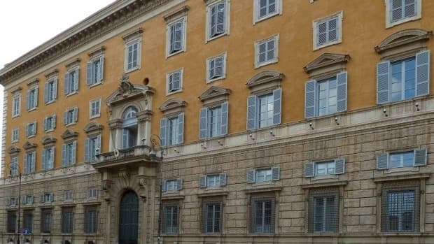 Vaticano reafirma doutrina sobre Maria: Mãe do povo fiel, não Corredentora