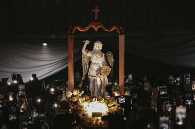 Consagração coloca missão da Diocese sob proteção de São Miguel, diz Dom Devair