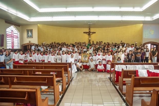 Encontro Regional de Acólitos e Coroinhas em Santa Bárbara reuniu 350 participantes