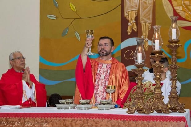 Paróquia celebra Jubileu de Diamante com dedicação da Igreja Matriz