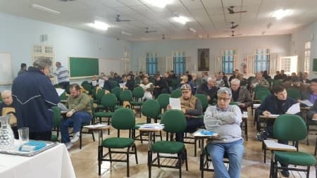 Padres da Diocese estão em retiro espiritual em São Pedro