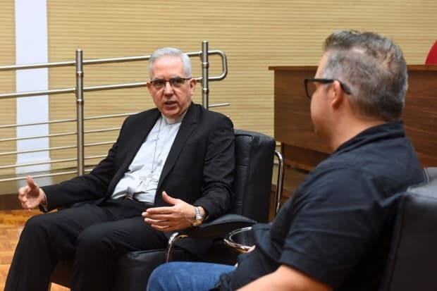 Bispo diocesano detalha atuação da Igreja Católica na pastoral Fé e Política