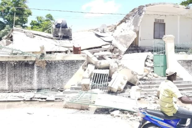 Após terremoto, Papa envia ajuda equivalente a 1,2 milhão de reais ao Haiti