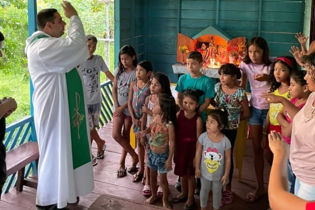 Padre Danilo toma posse como pároco da Paróquia São Pedro, em Piracicaba