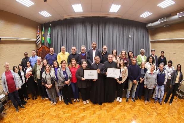 Padres recebem o 'Título de Cidadão Piracicabano' em sessão solene