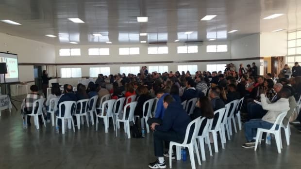 Palestra sobre prevenção de suicídio na infância e adolescência reuniu 200 pessoas