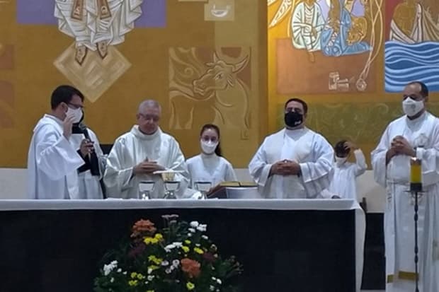 Dom Devair presidiu missa do Movimento de Cursilhos de Cristandade