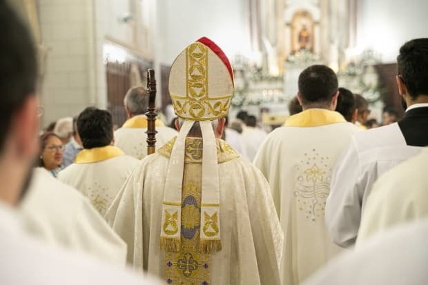 Dom Devair preside missas no feriado prolongado e celebra Quarta-feira de Cinzas na Catedral