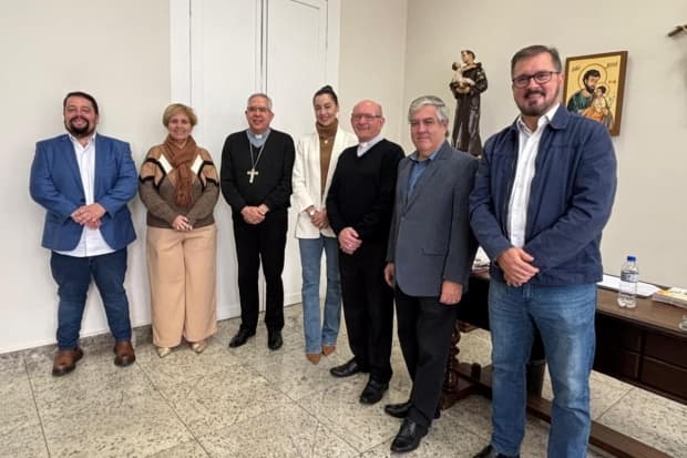 Bispo recebe lideranças de Rio Claro para fortalecer ações sociais na região