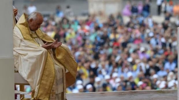 Guerra na Ucrânia: diálogo é a única solução possível, reitera o Papa