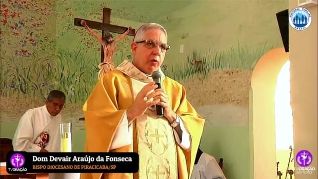 "A família não precisa de soldados, mas de casais que testemunhem a fé", alerta Dom Devair