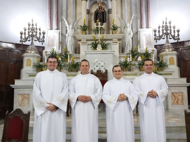 Seminaristas receberão ministérios durante celebração na Catedral neste domingo