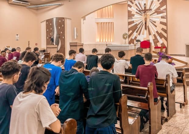 4ª Jornada Diocesana "24 Horas para o Senhor" acontece nesta sexta e sábado, na Catedral de Piracicaba