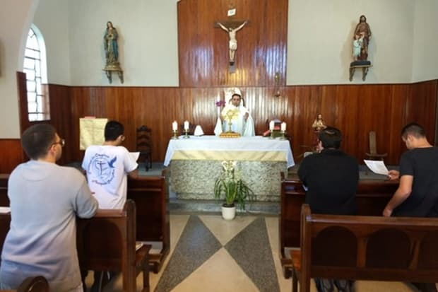 Reitor e seminaristas do Propedêutico celebram Sagrado Coração de Jesus e santificação do clero