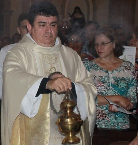 Padre Adalton celebrará 25 de sacerdócio nesta quinta-feira