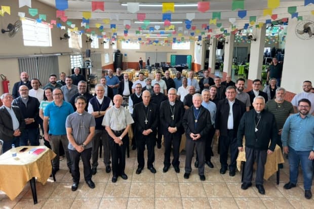 Dom Devair conduz formação para arcebispos e bispos das províncias de Ribeirão Preto e São José do Rio Preto