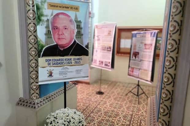 Exposição em homenagem a Dom Eduardo Koaik percorrerá as regiões pastorais da Diocese