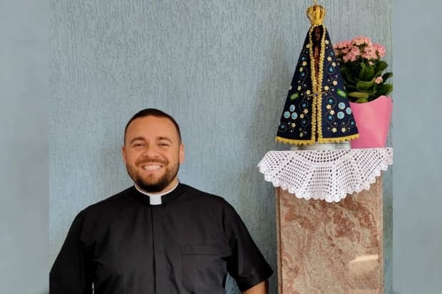 Bispo apresenta novo administrador da Paróquia Nossa Senhora de Lourdes, em Rafard