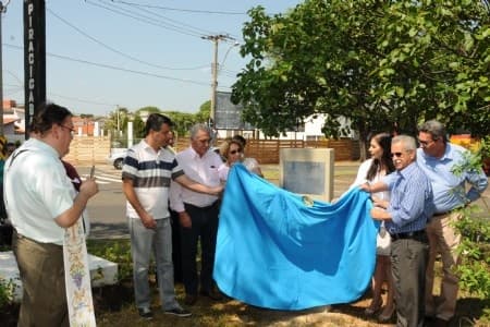 Praça em homenagem a Madre Celina é inaugurada no bairro Nova Piracicaba