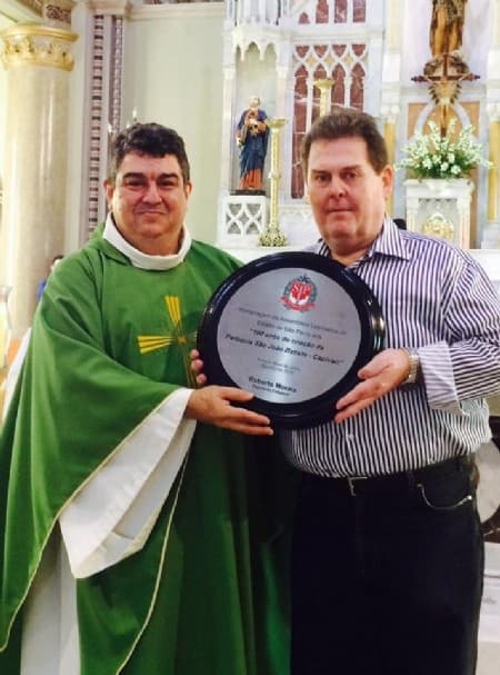 Igreja Matriz de Capivari recebe homenagem da Assembleia Legislativa