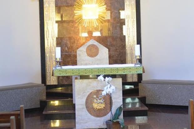Seminaristas da Diocese recebem ministério de leitorado e acolitato