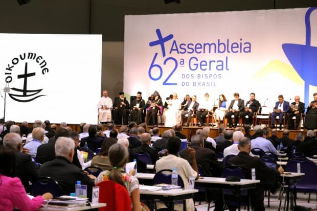 Bispos participam de celebração ecumênica e se empenham no texto das Diretrizes para a Ação Evangelizadora