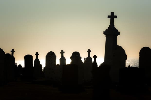 Finados: confira a programação de missas nos cemitérios das cidades da região