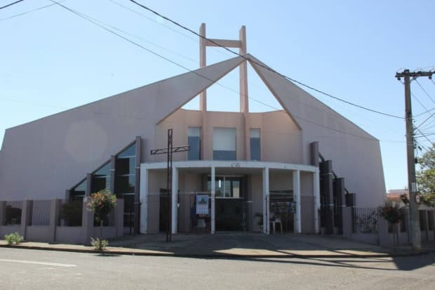 Dom Devair preside missa de reabertura da Capela Santo Expedito, em Rio Claro