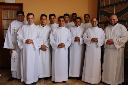 Diocese recebe dez novos seminaristas para o Propedêutico