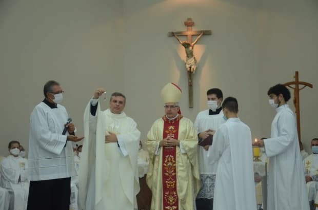 Padre Kleber toma posse como pároco da Imaculada Conceição, em Santa Bárbara d'Oeste