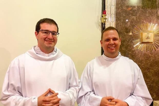 Bispo ordena dois novos padres para Diocese de Piracicaba neste domingo (15)