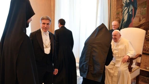Papa recebe estudantes ortodoxos: caminhar juntos atrás de Jesus