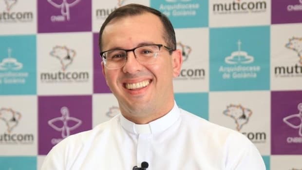 Regional Leste 2 divulga nota de pesar pelo falecimento do padre Andrey Nicioli