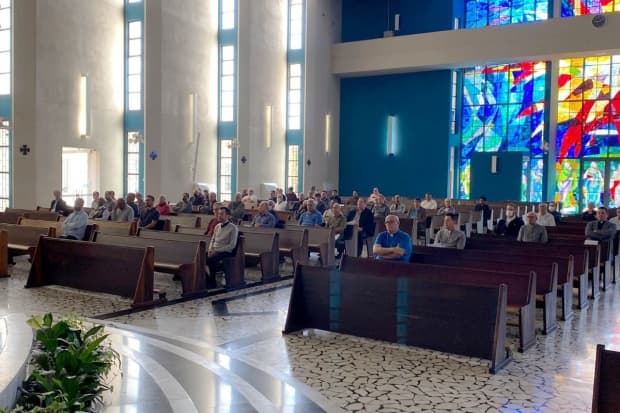 Bispo, sacerdotes e diáconos celebram Dia Mundial de Oração pela Santificação do Clero
