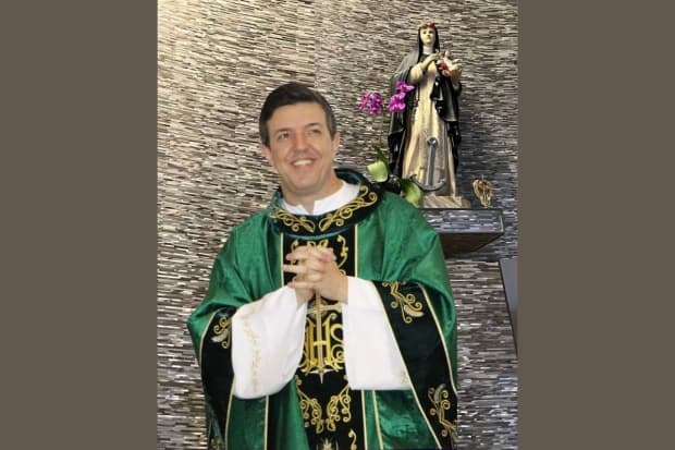 Padre Edvaldo toma posse como pároco da Paróquia Santa Rosa de Lima, em Piracicaba
