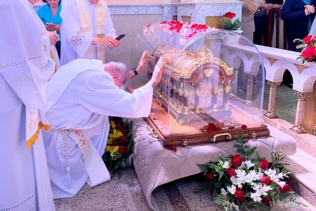 Relíquias de Santa Teresinha do Menino Jesus chegam à Diocese de Piracicaba