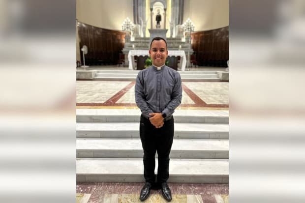 Dom Devair ordena Miguel Camargo como diácono transitório em Santa Bárbara d'Oeste; assista