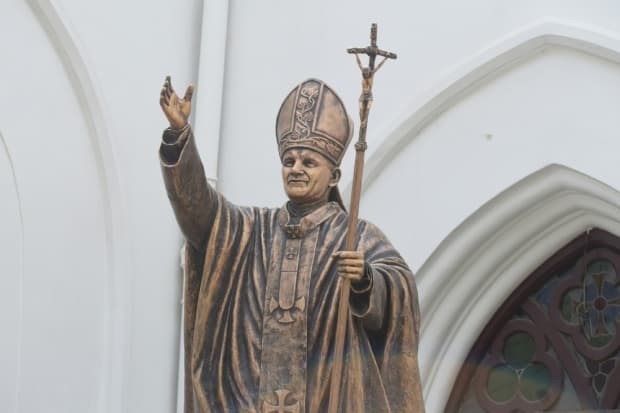 Missa em Roma recorda o décimo aniversário da canonização do papa João Paulo II