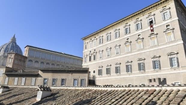 Secretário de Estado do Vaticano, cardeal Pietro Parolin, testa positivo para covid-19