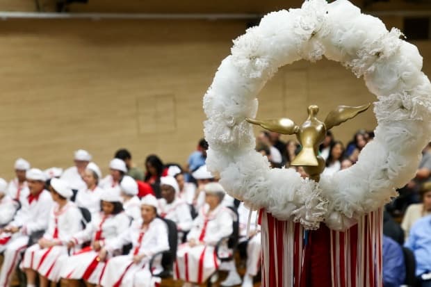 Câmara de Piracicaba homenageia os 200 anos da Festa do Divino em reunião solene
