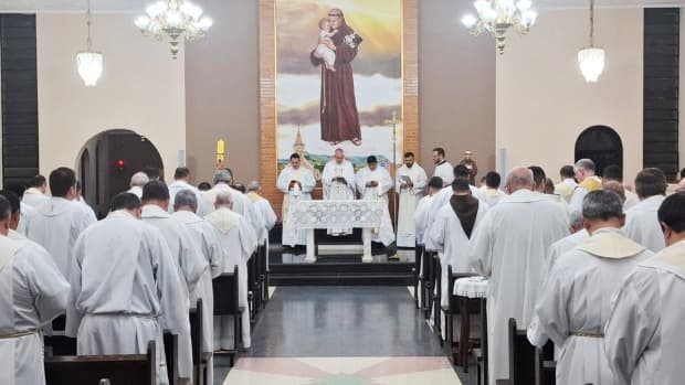 Clero da Diocese de Piracicaba aprofunda reflexão sobre os sacramentos durante semana de atualização teológica