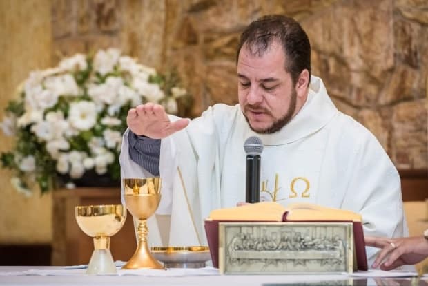 Padre William Martins toma posse na Paróquia Nossa Senhora de Fátima, em Capivari