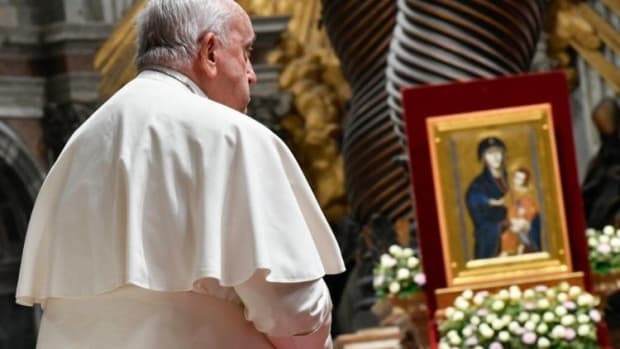 Papa: sem perdão não há justiça. Em 2025, superar a "crise da dívida" para alcançar a paz