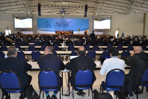 Documentos importantes para a Igreja no Brasil começam a ser votados neste terceiro dia da 59ª AG CNBB